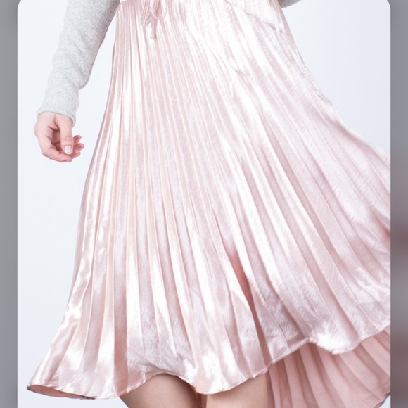 Écru Lab metallic pink high low skirt - Picture 3 of 6